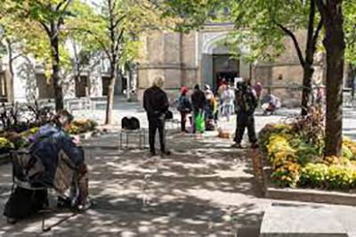 image of lineup outside Holy Trinity from Toronto Star